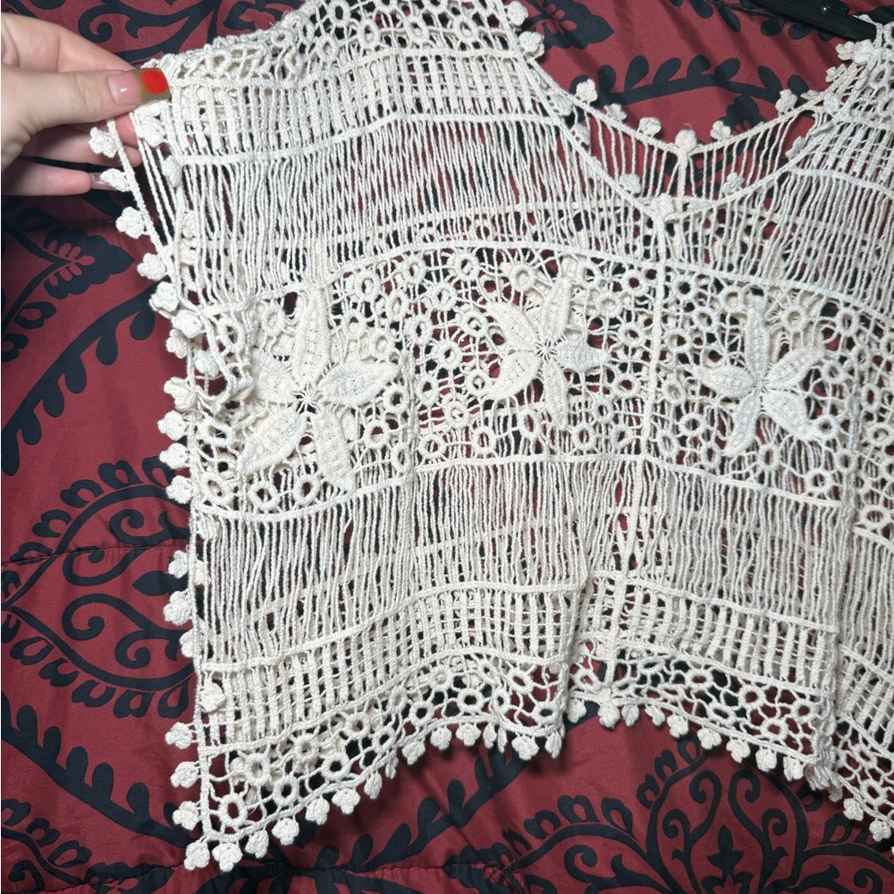 Elegant Crochet Lace Top - Picture 3 of 3